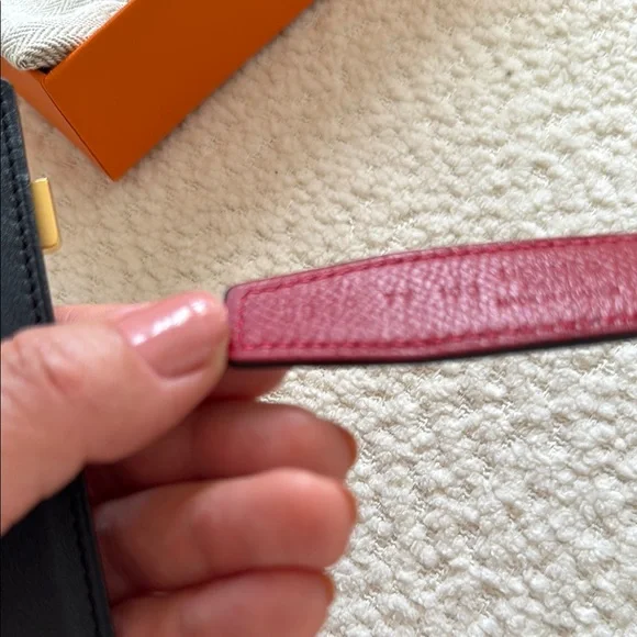 Hermes Black and Red Women's Belt reversible - Picture 3 of 5